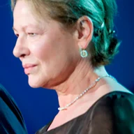 Dianne Wiest