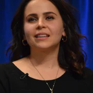 Mae Whitman