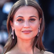 Alicia Vikander