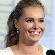 Rebecca Romijn