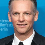 Barry Atsma
