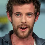 Harry Treadaway