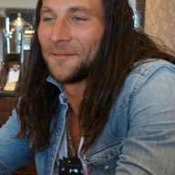 Zach McGowan