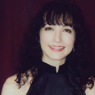 Bebe Neuwirth