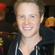 Ashton Holmes