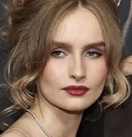 Olivia DeJonge