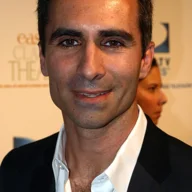 Nestor Carbonell
