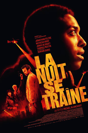 La nuit se traîne