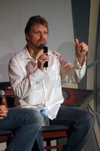 alex zahara