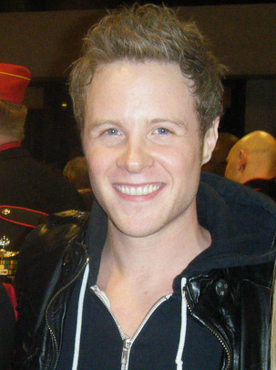 ashton holmes