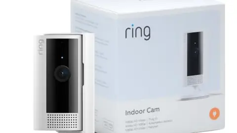 Caméra de surveillance Ring Caméra intérieure (Indoor Camera 2e gén.) | Essai Ring Home gratuit 30 j.