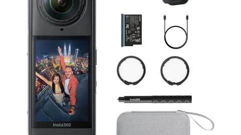 Caméra d'action 360° Insta360 X5 Pack Essentiels - 8K étanche - 3h d'autonomie