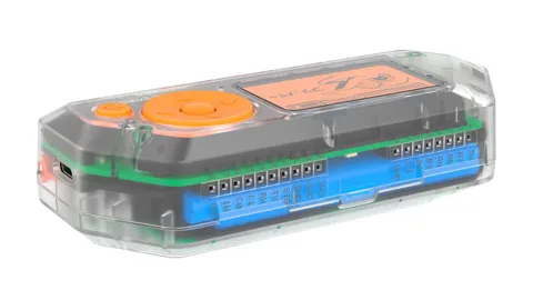652b9c0d284494.52607772-flipper-zero-transparent-02-2.jpg