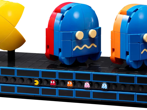 646ba201849512.76811789-lego-pacman-006-5.jpg