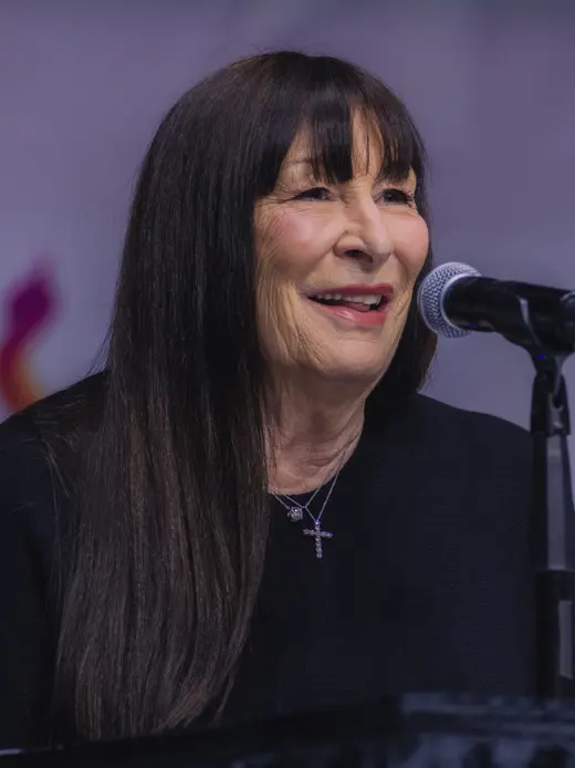 Anjelica Huston