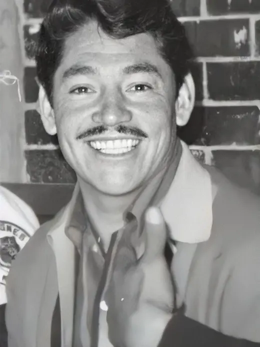 Javier Solís