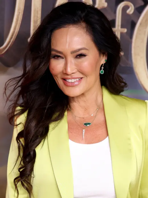 Tia Carrere