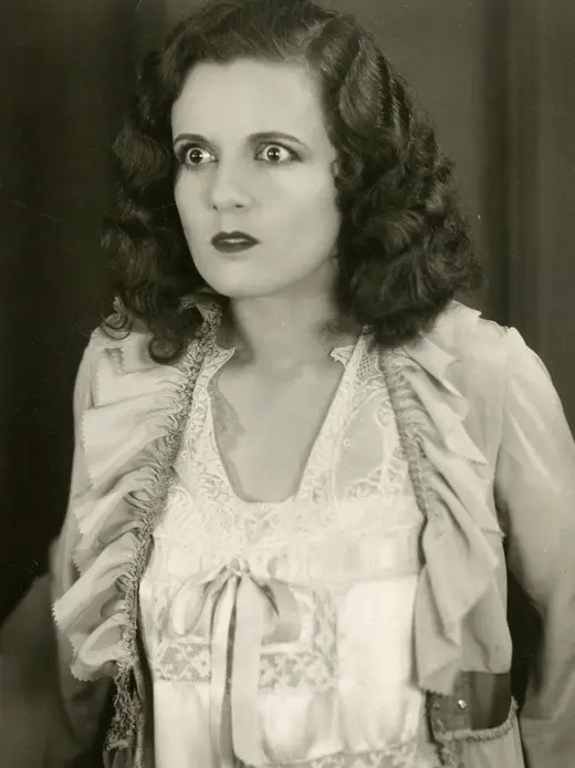 Nora Lane