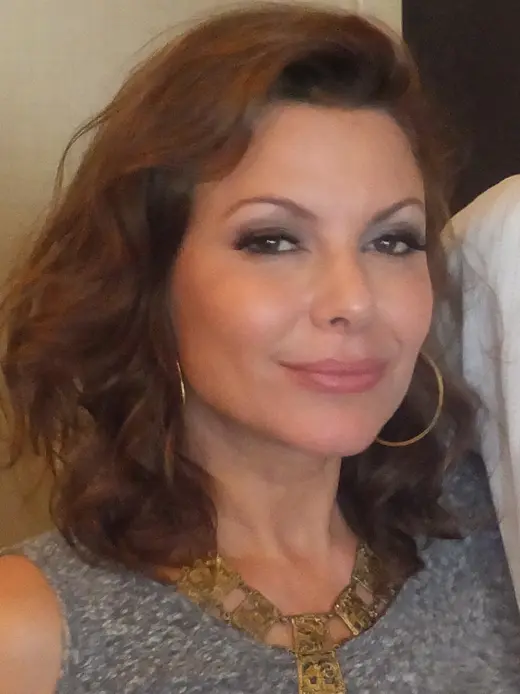 Kari Wuhrer
