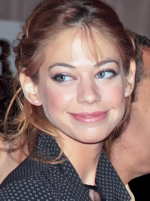 Lio Tipton
