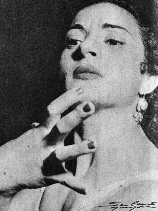 Lola Flores