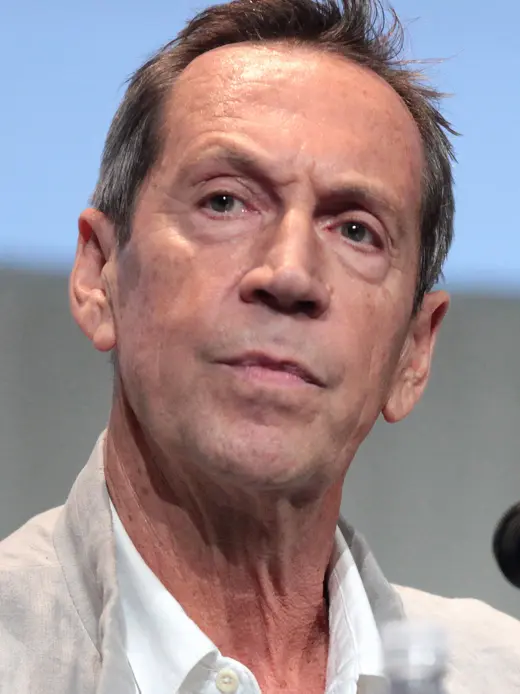 Jonathan Hyde