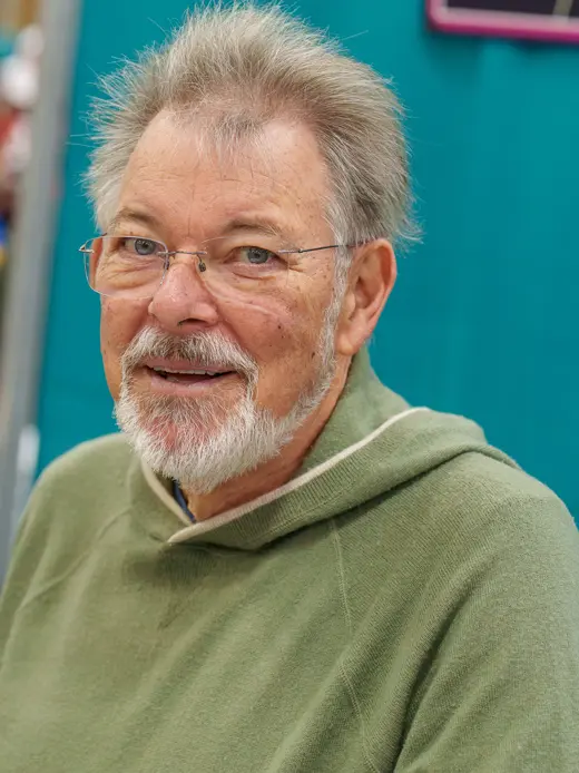 Jonathan Frakes