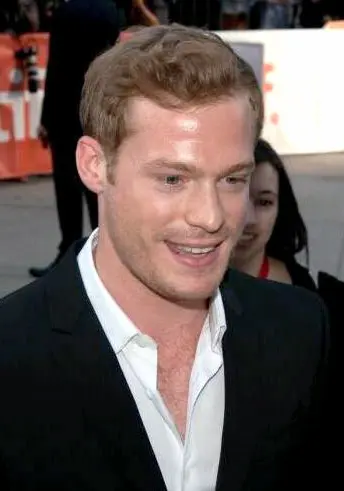 Sam Reid