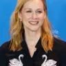 Laura Linney